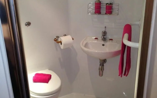Alton Apartments