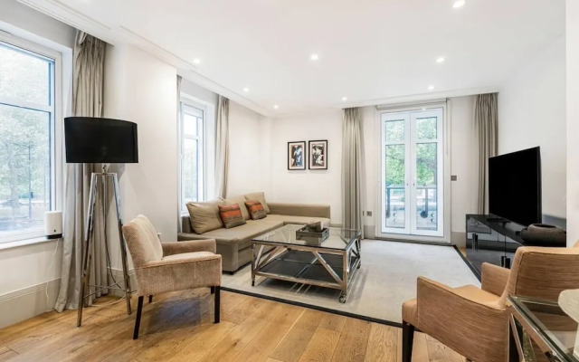 Luxury Mayfair Flat on Park Lane Hyde Park Views