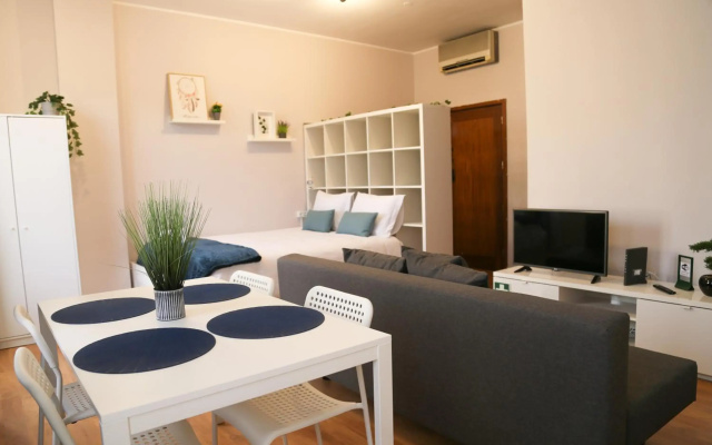 Bonsai Apartment II