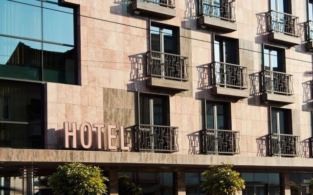 Hotel Budapest София вид на фасад