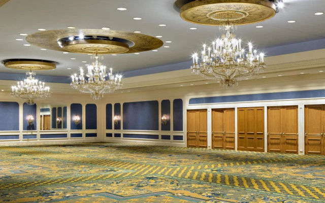 Hilton New Orleans Riverside