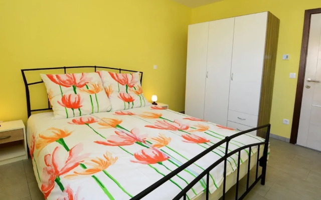 Beautiful Holiday House With Private Pool and Terrace