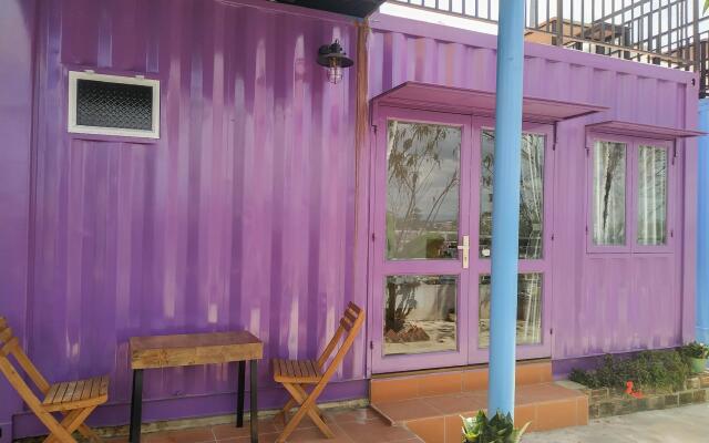Queen Bee Hostel Далат вид на фасад
