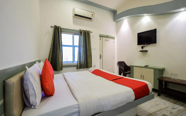 OYO Townhouse 742 Hotel Mangal Inn