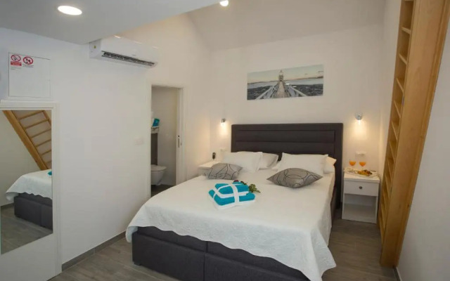 Central Old Town Rooms