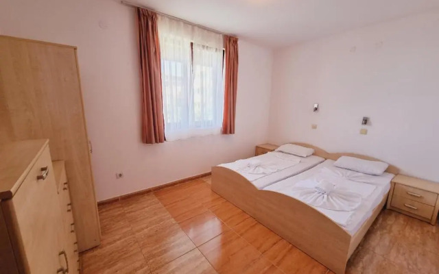 Mars Apartments in Tryavna Beach Complex