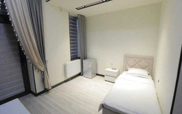 SAFIRA Hotel