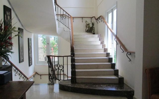 Artotel Casa Hang Tuah