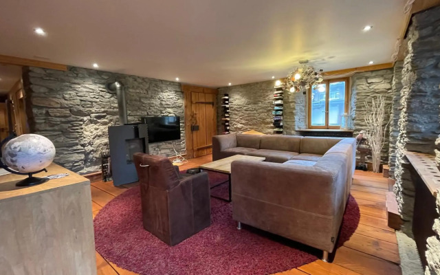 Stegmatte - Unique luxury triplex apartment for 8 persons