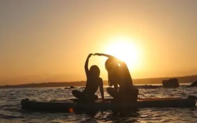 A Fei Surf Inn I