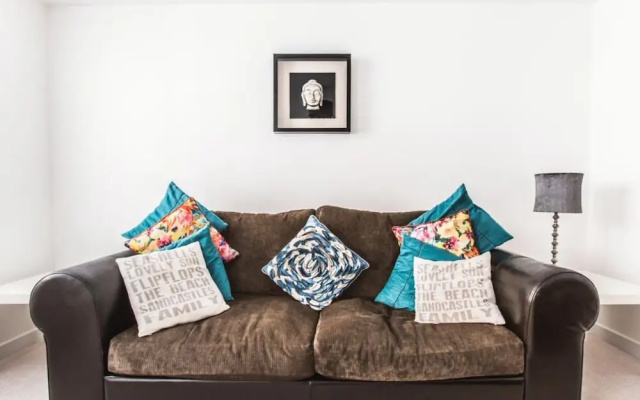 Mossie Apartment