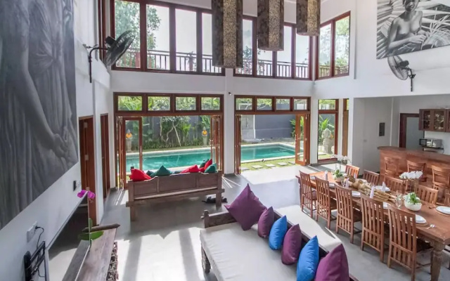 Villa Khaleesi