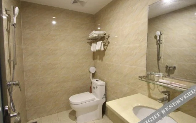 Zhaoqing Xingheju Apartment