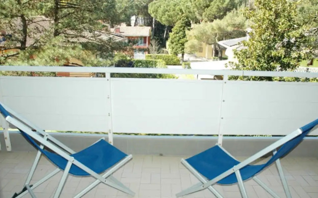 Poolside Flat 50mt From the sea