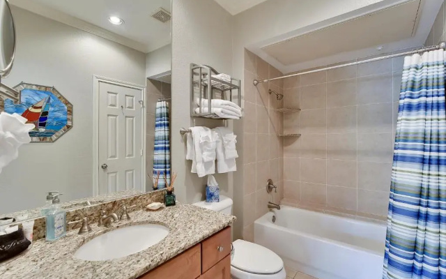 Tropical Lagoon by Ryson Vacation Rentals