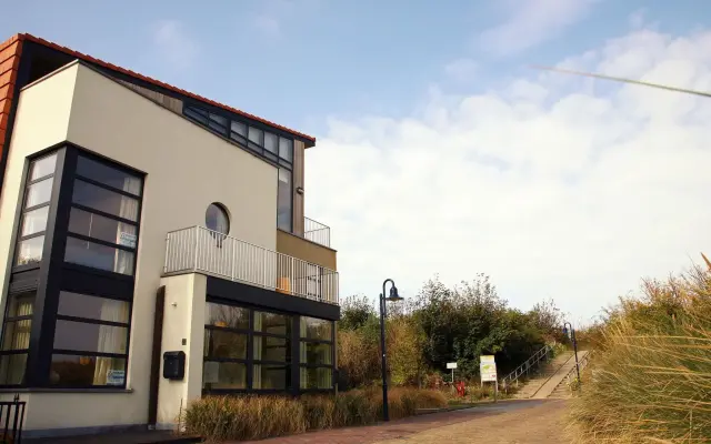 Apartment, located a stone's throw away from the sea.