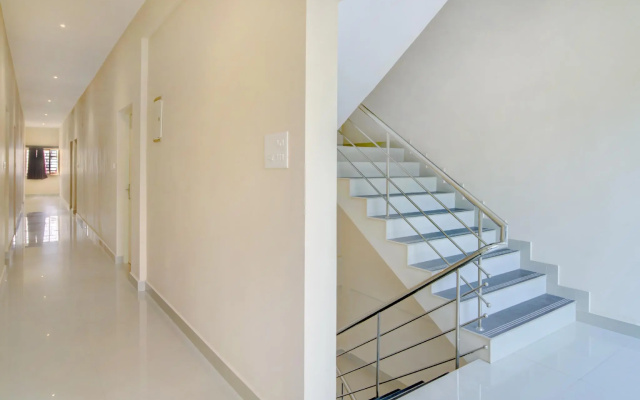 OYO Flagship 73858 Saligram Residency