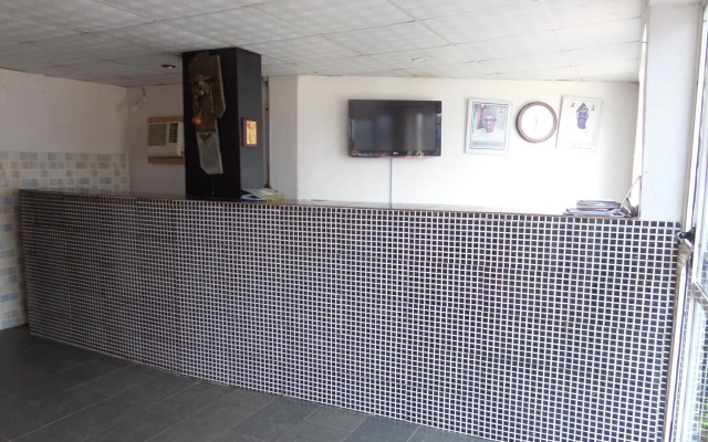 Metro Hotel Oluyole