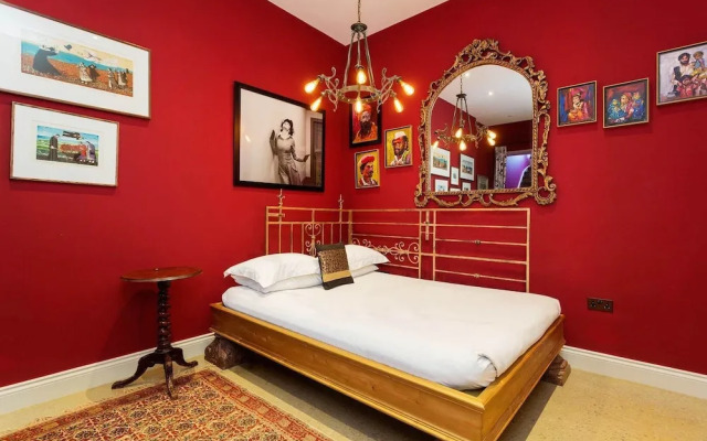 Opulent Colours in North-west London