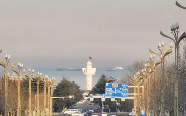 Guanhailu V+ Homestay (Yantai University Wanda Plaza)