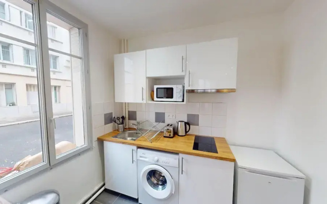 Beautiful 3bed House Garden & Parking
