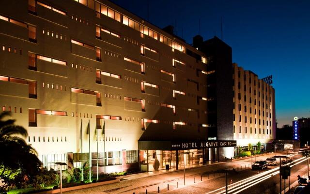 Hotel Algarve Casino вид на фасад