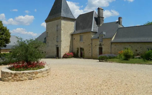 Chateau de Larre