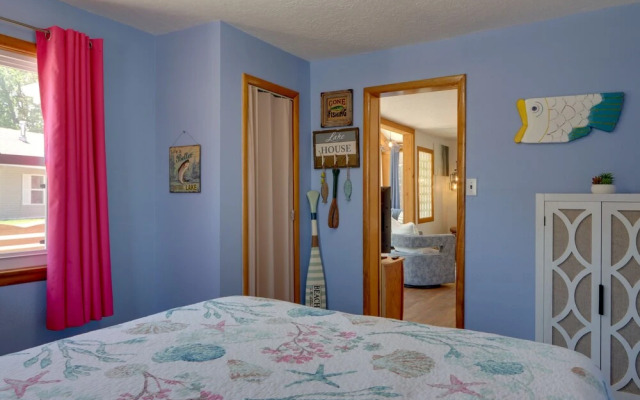 Lakefront Missouri Vacation Rental w/ Dock & Slip!