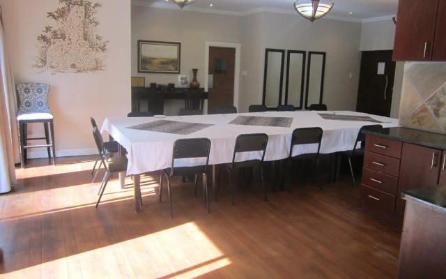 Ibhayi Town Lodge