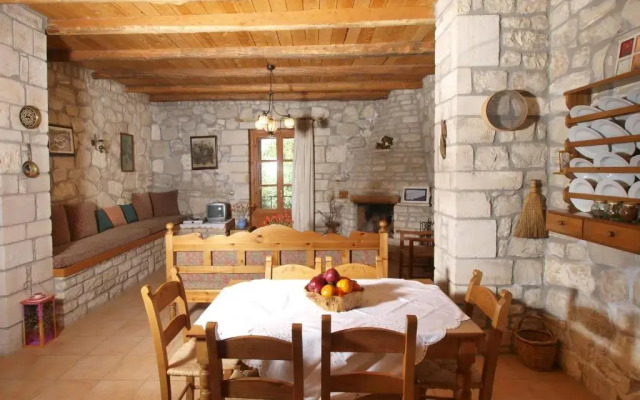 Gerolakos Country Houses
