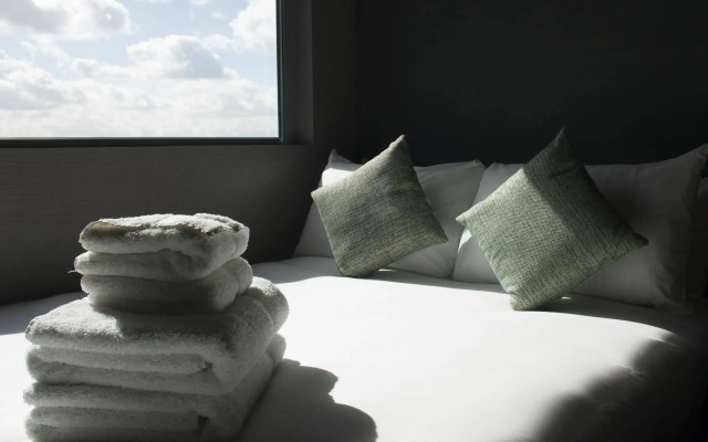 Bloc Hotel London Gatwick Airport
