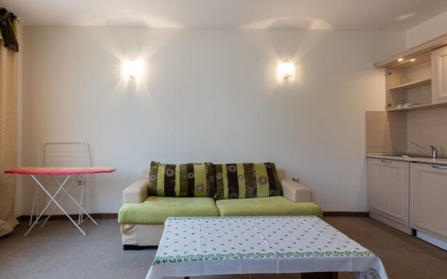 Апартаменты One Bedroom Apartment with Balcony комната для гостей