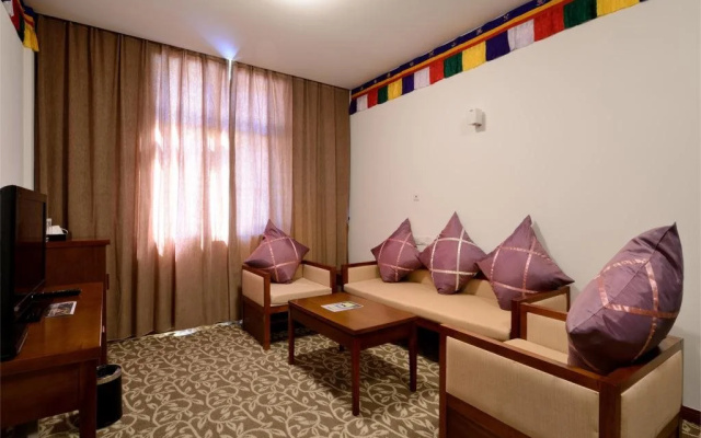High Mountain Resort Deqin