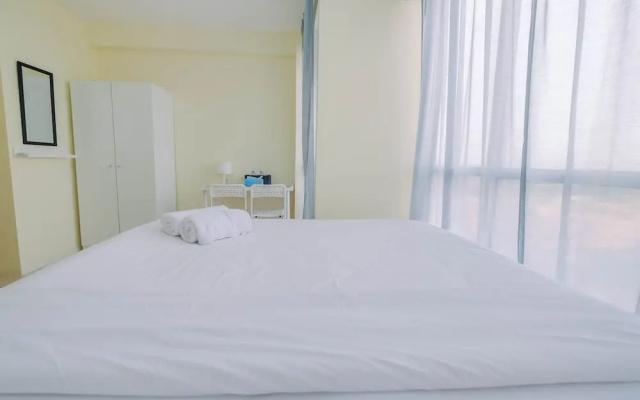Tifolia Studio Apartment with Double Bed near LRT Station