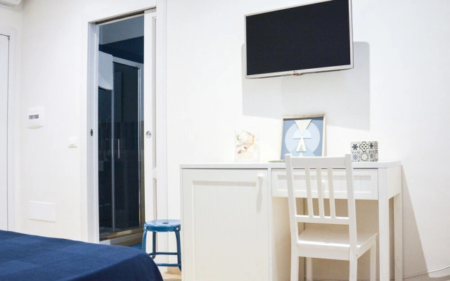 Almyra Suites