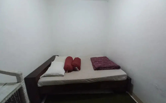 OYO 95096 Dewi Sudirman Guest House