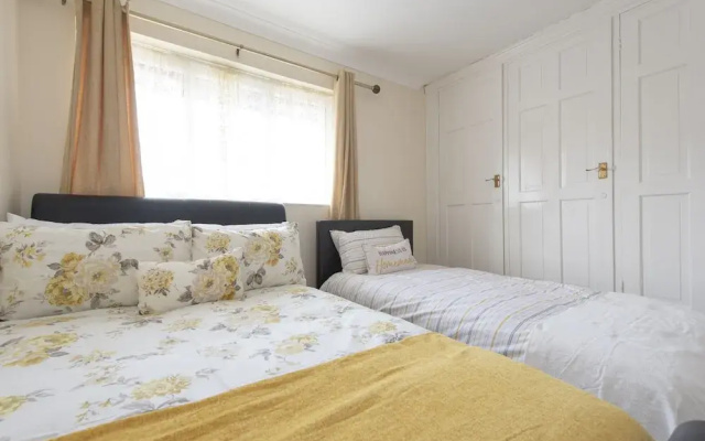 Abkat Holiday Home