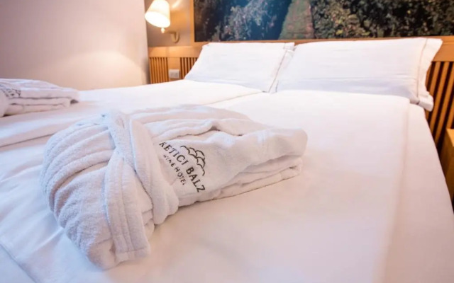 Wine Hotel Retici Balzi