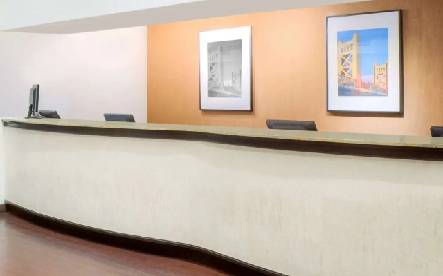 Hawthorn Suites Sacramento
