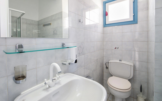 Fivos Apartments