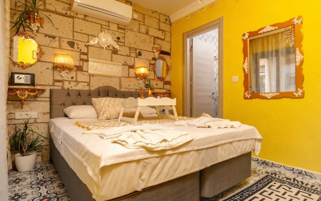 Lamur Otel