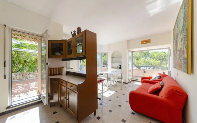 JOIVY Flat W/Terrace & Sea View