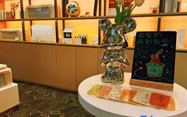 Dawn Planet Hotel (JD Headquarters Store)