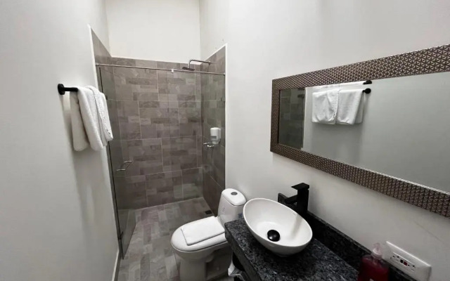 Isak Hotel & Golf Airport