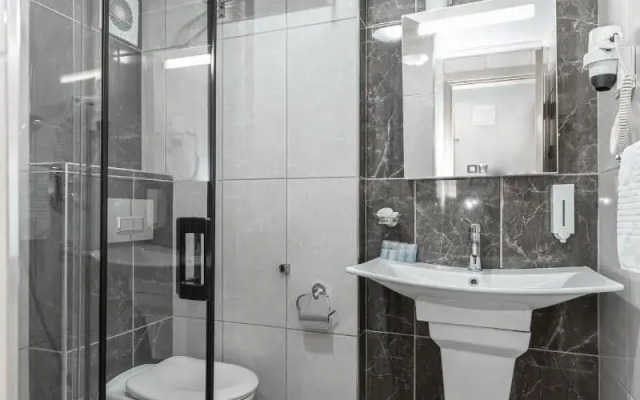 Bursa Loyal City Hotel & Spa