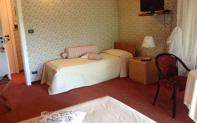 Hasta Hotel