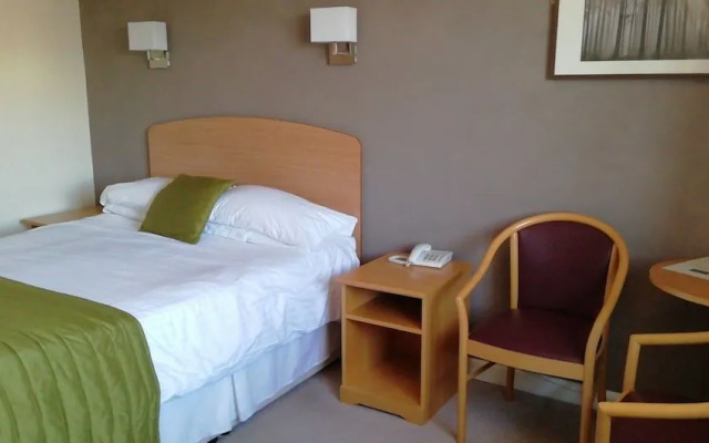 Stamford Gate Hotel