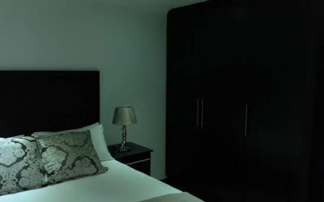 Ringwood Villa Apartment