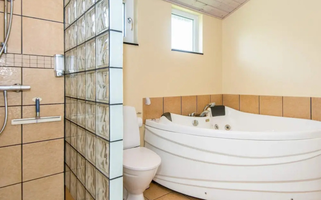 6 Person Holiday Home in Hovborg-by Traum