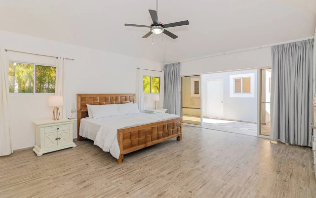 Villa Ocean Dream 3BR Oasis and Guesthouse